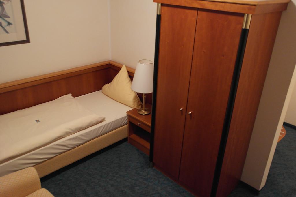 Hotel Jahnhaus ลังเงนเฟลด์ ห้อง รูปภาพ