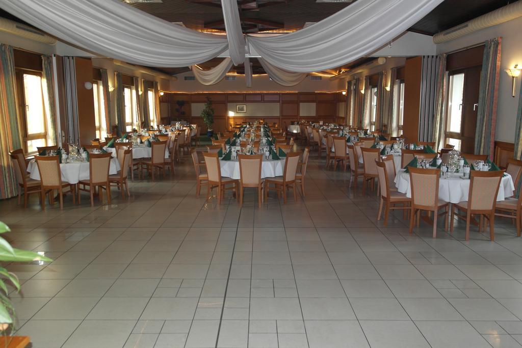 Hotel Jahnhaus ลังเงนเฟลด์ ภายนอก รูปภาพ